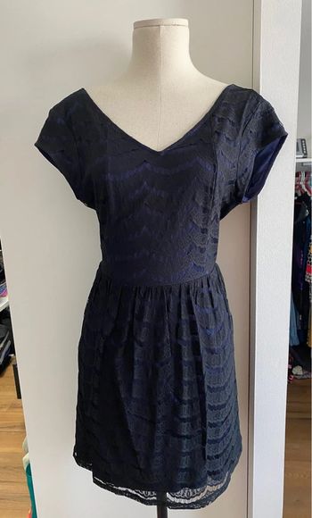 Robe dos nu noir et bleu dentelle T40