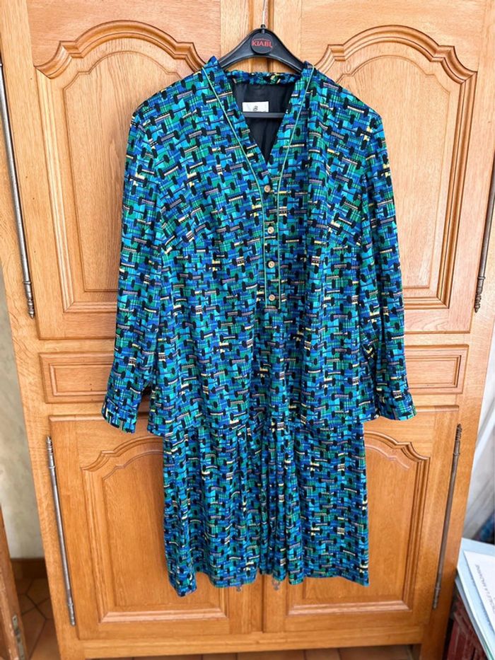 Robe manches longues doublée dans les tons bleus