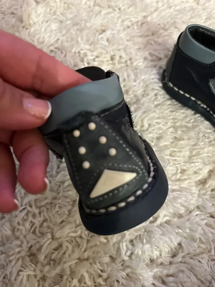 Chaussure scratch et cuir pointure 21 - photo numéro 3