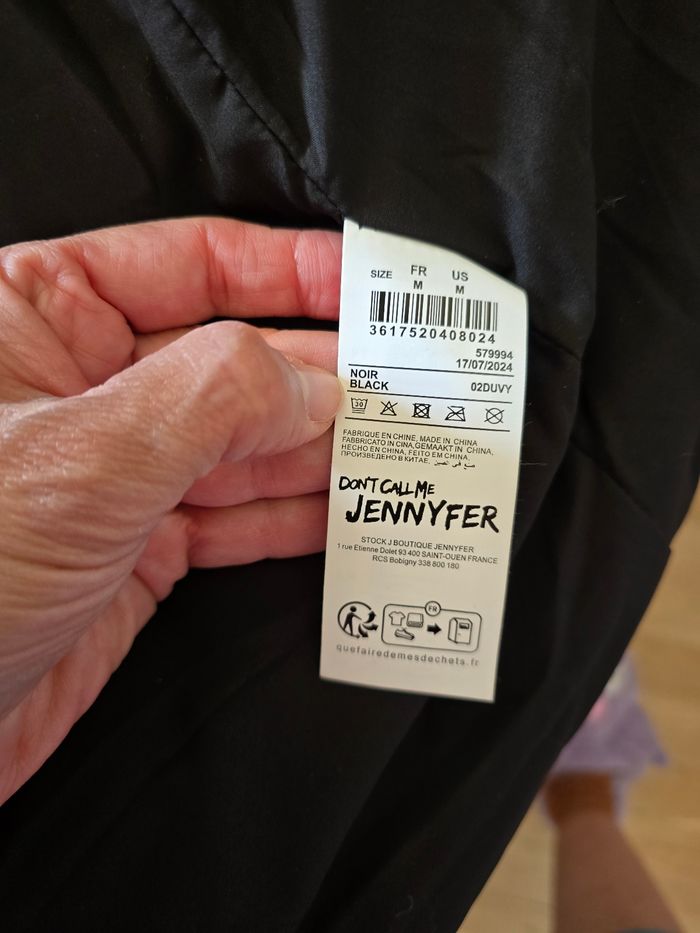 Doudoune neuve taille M marque Jennyfer - photo numéro 4