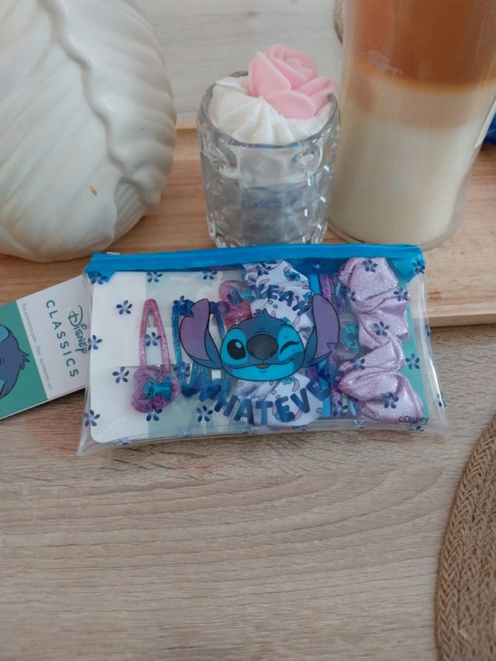Pochette à élastiques à cheveux Stitch