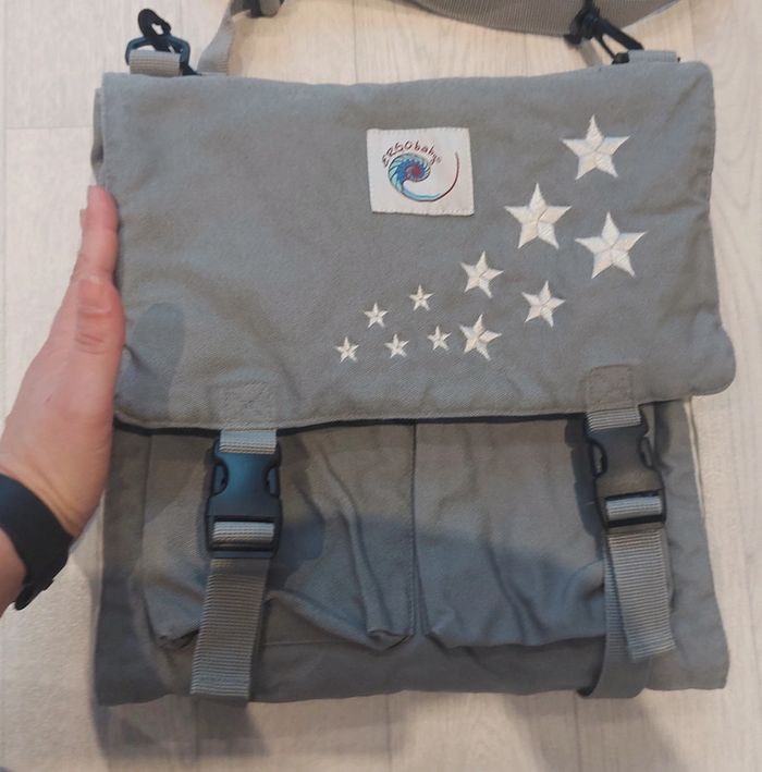 Sac a langer avec grand tapis de change intégré - photo numéro 2