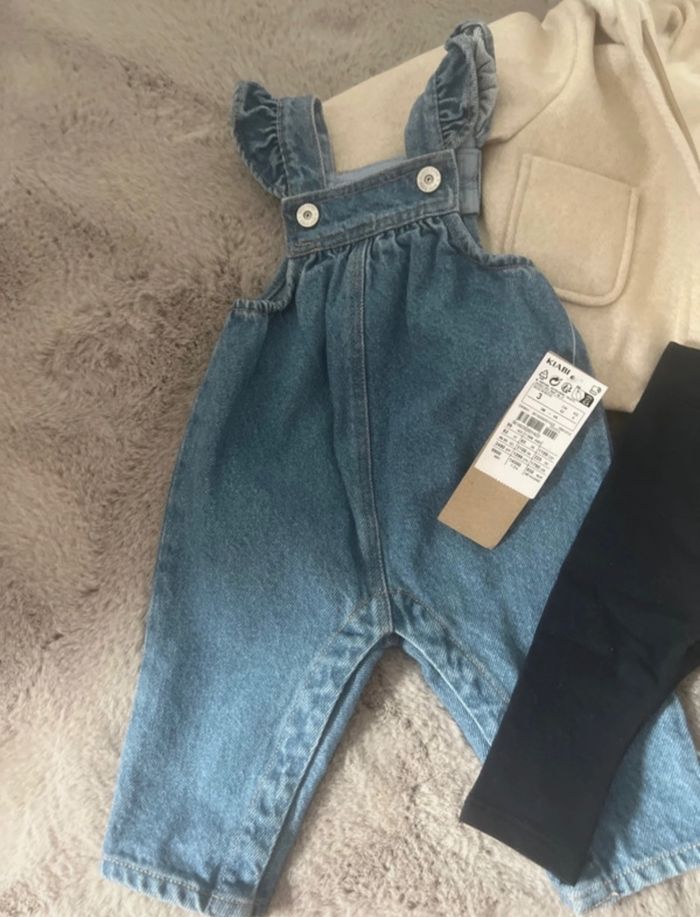 Lot Kiabi (salopette + manteau + body + legging) - photo numéro 2