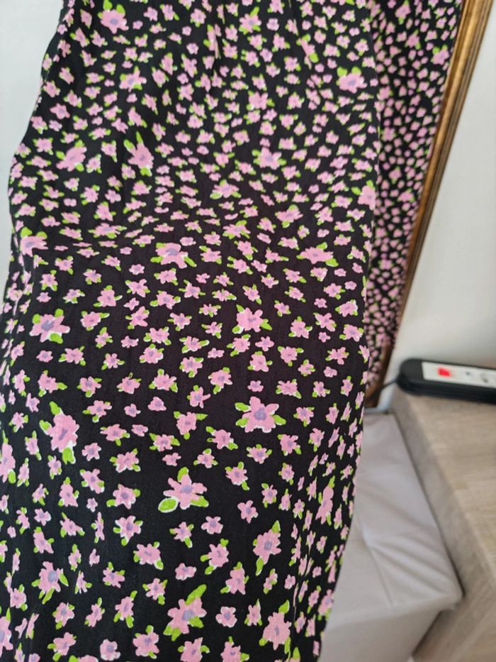 Pantalon fleurie neuf - photo numéro 10