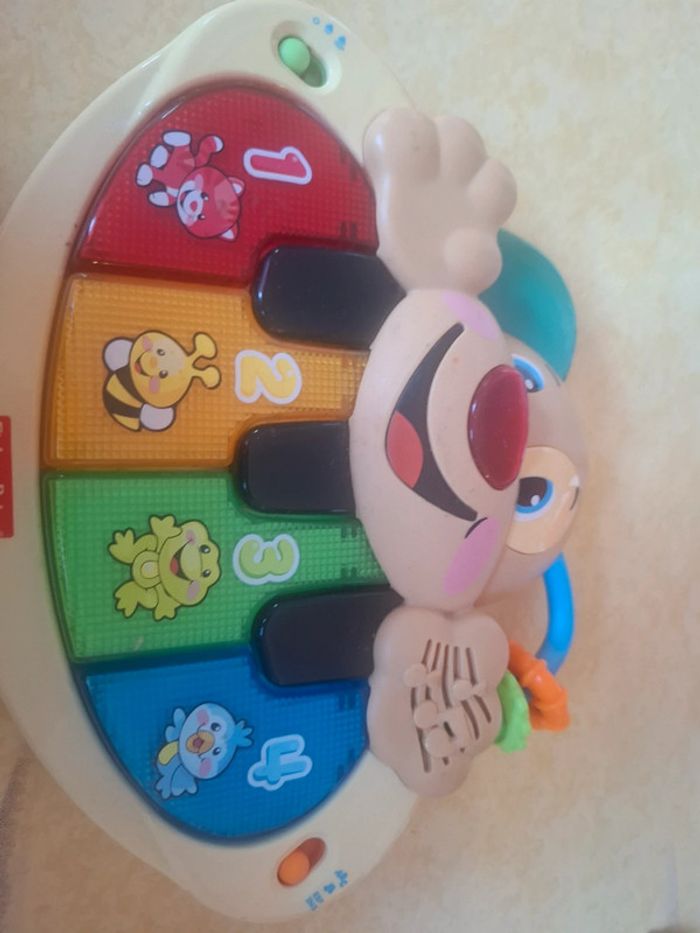 Piano musical éveil bébé. Fisher Price. 6M+. Espagnol/