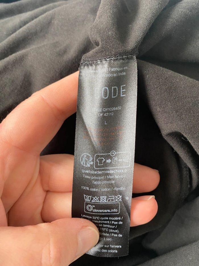 T shirt noir avec décolleté V brodé i.code taille L - photo numéro 3