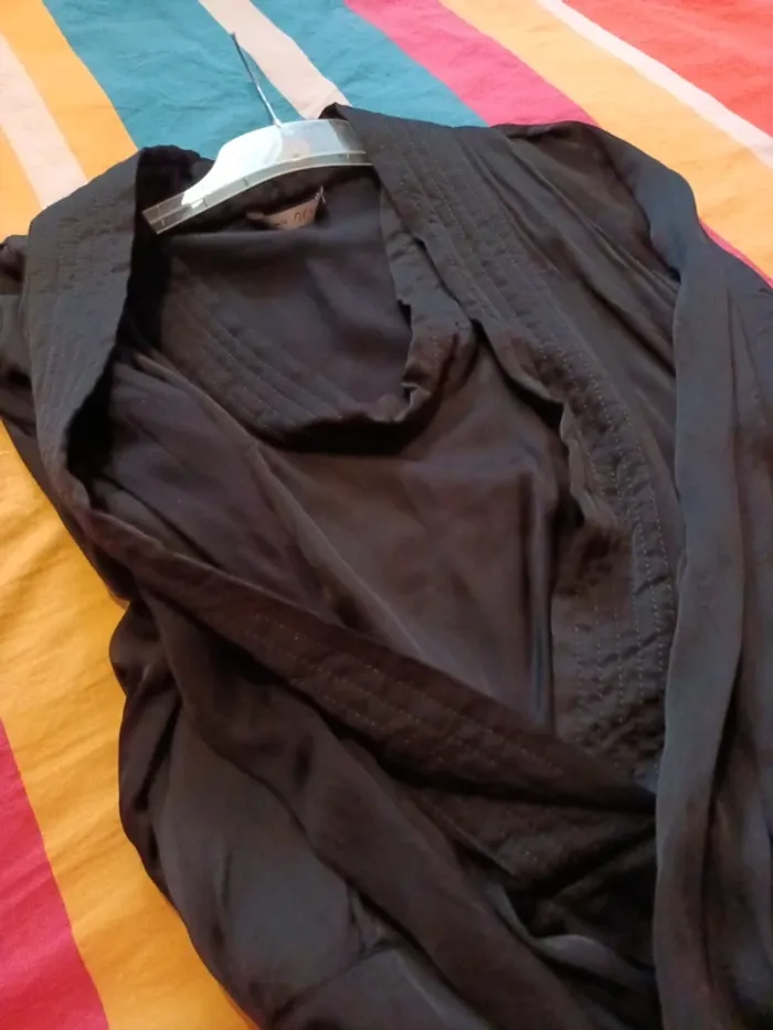 Haut taille 40 - photo numéro 6
