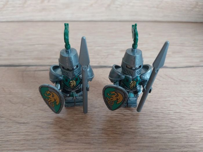 Figurines type lego 2 soldats chevaliers Dragons - photo numéro 6