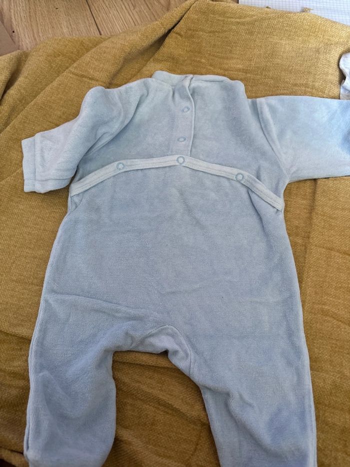Pyjama bleu - photo numéro 4