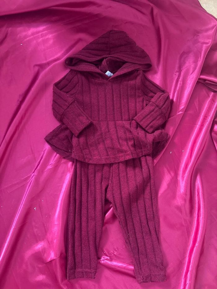 Ensemble bordeaux