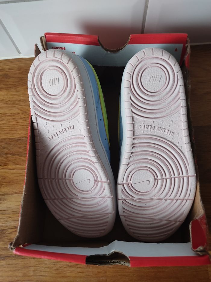 Baskets Nike T 31.5 - photo numéro 7