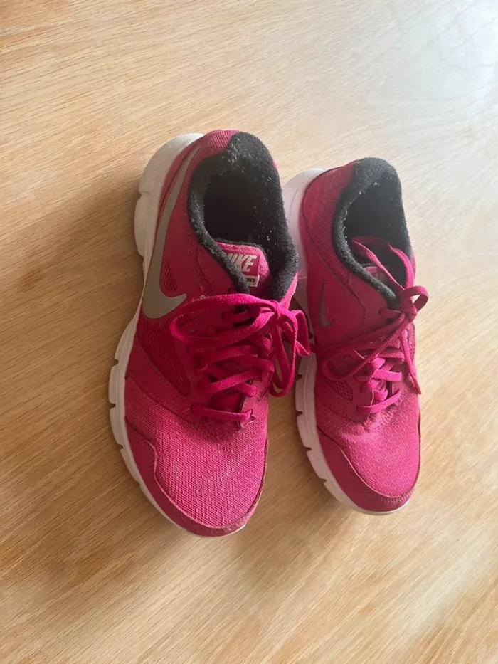 basket running nike rose femme (38) - photo numéro 2