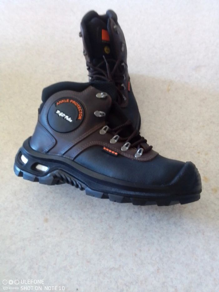 Chaussures hautes de sécurité - photo numéro 5