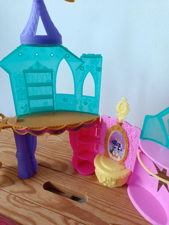 Château my little pony pas complet - photo numéro 3