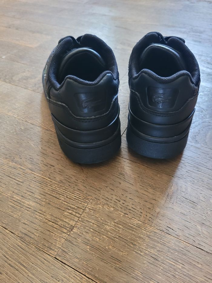 Baskets Pointure 34 lacoste - photo numéro 8
