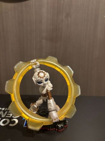 Figurine Skylanders Trap Team Gearshift