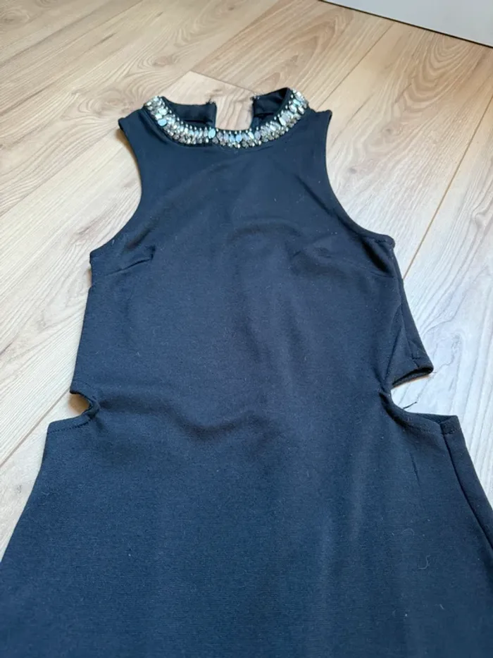 Robe noir - photo numéro 2