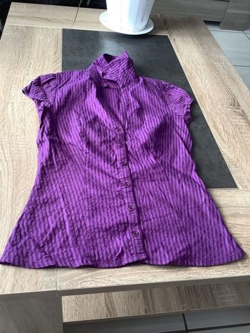 Blouse taille 2 longueur 57 cm aisselles à aisselles 39 cm