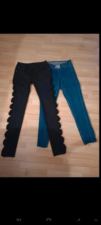 Lot de 2 pantalons taille 34 très bon état