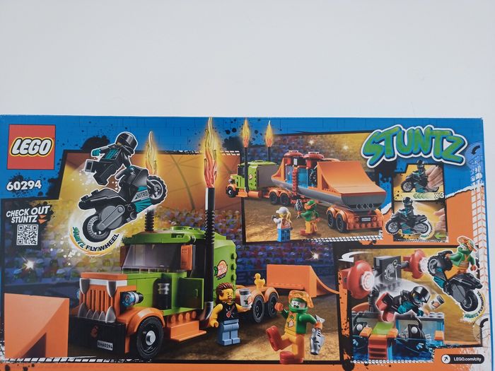 Lego city 60294 le camion de spectacle des cascadeurs  Stuntz NEUF - photo numéro 2
