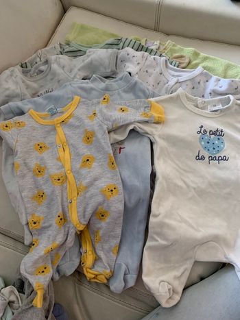 Lot 10 pyjamas 1 mois