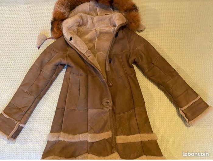 Manteau avec fourrure taille 6 ans - photo numéro 2