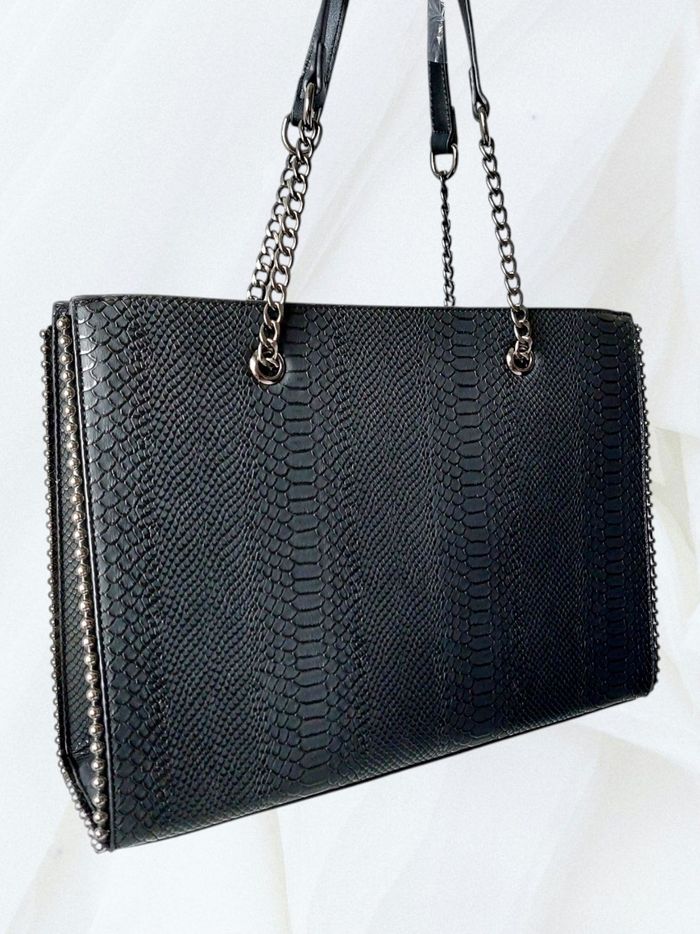 Sac motif croco chic et fonctionnel