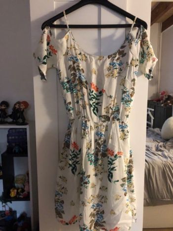 Robe fluide à bretelles