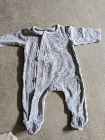 Pyjama / grenouillère velours - 1 mois