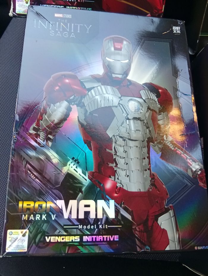 4 figurines IronMAN - photo numéro 3