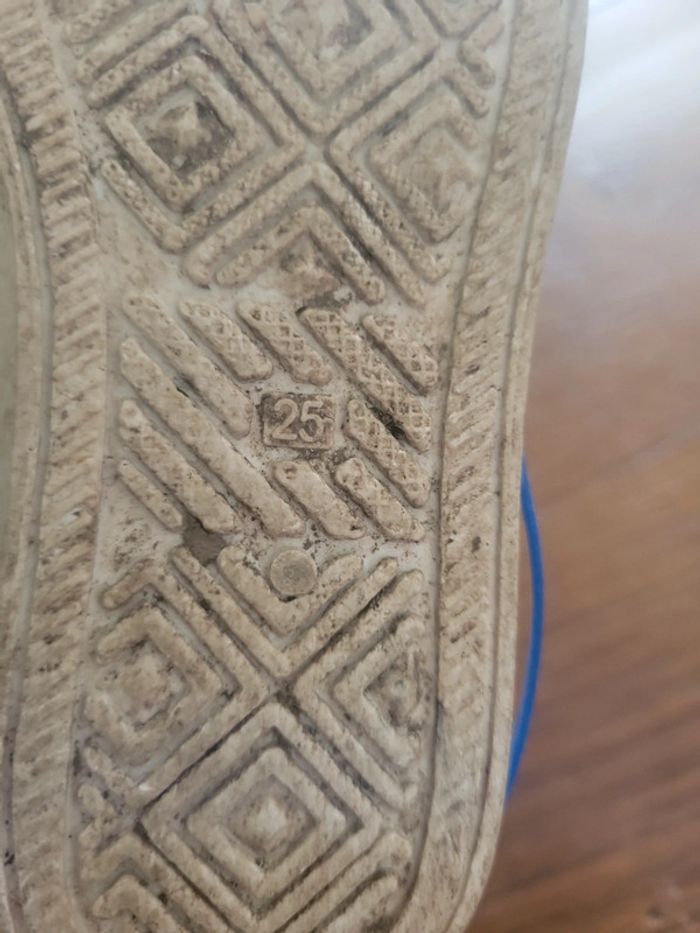 Basket toiles taille 25 - photo numéro 4