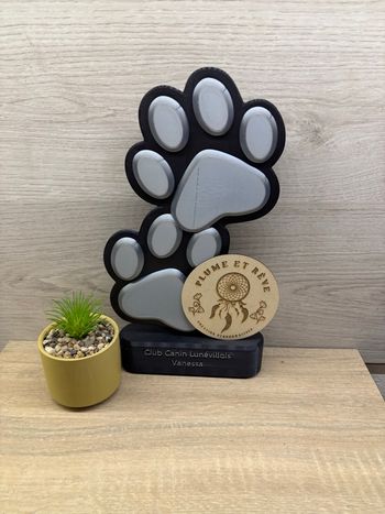 Trophée patte de chien