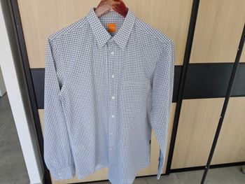 Chemise taille M hugo boss 