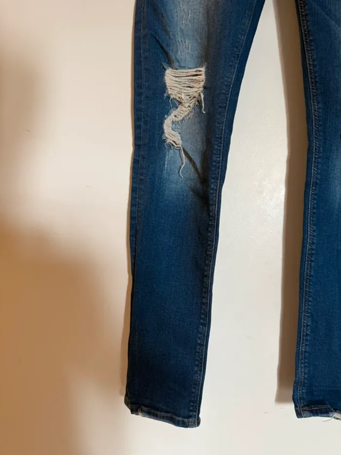 Jean slim en très bon état taille 42 Bershka bleu - photo numéro 4