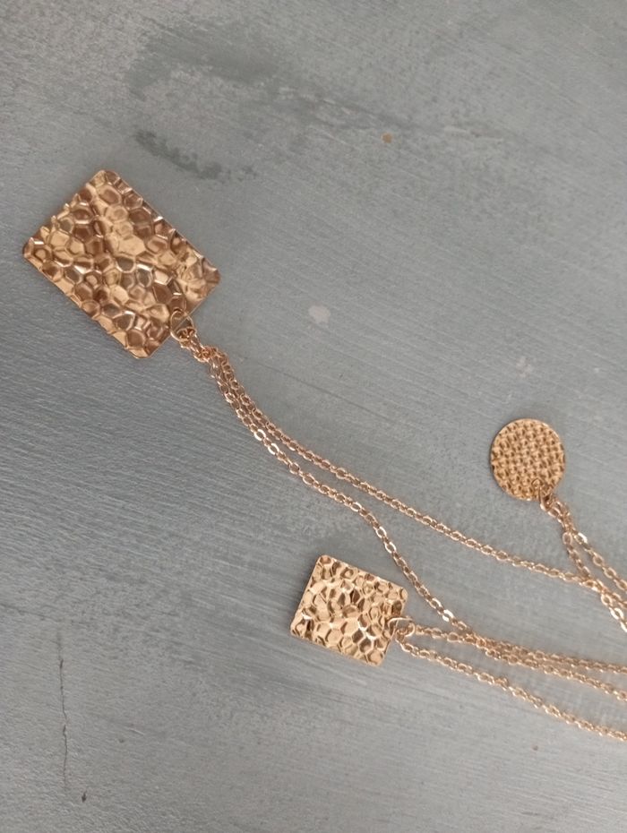 3 Colliers dorés avec pendentif - photo numéro 4