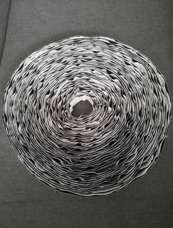 Rouleau de 24 mètres de scratch autocollant noir 20mm de large.