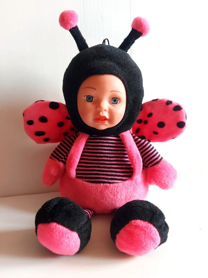 Poupée en peluche (papillon/coccinelle) Achat occasion Poupées
