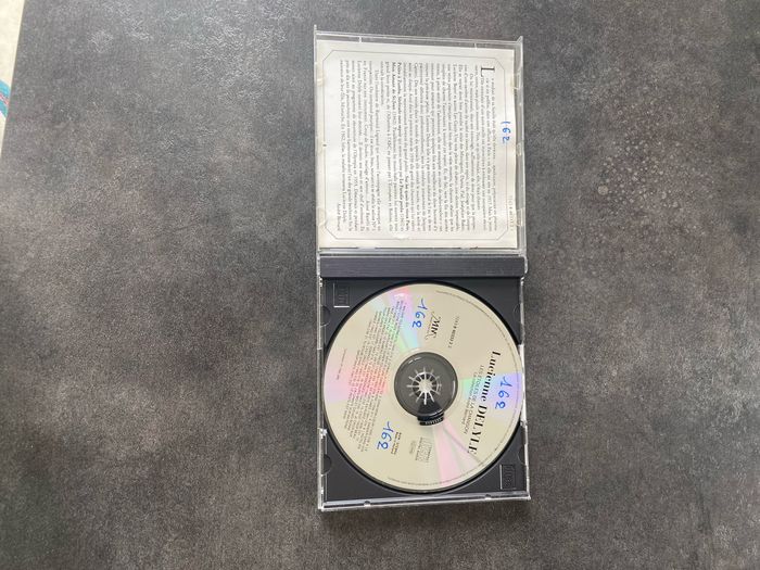 Album Lucienne Delyle étoiles de la chanson volume 2 - photo numéro 2