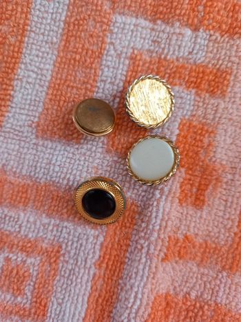 🟩4 boutons fantaisie