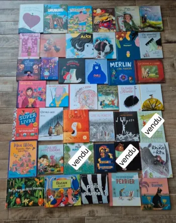 5€ le livre , 4 achetés = le 5ème offert