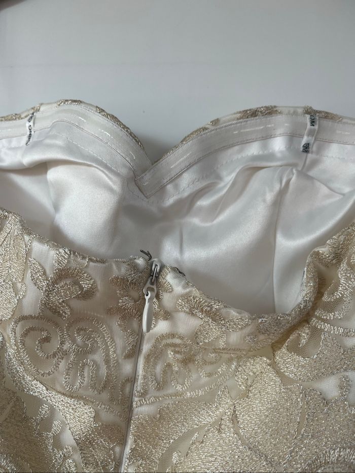 Robe de soirée Chi Chi London ivoire broderie écru - photo numéro 6