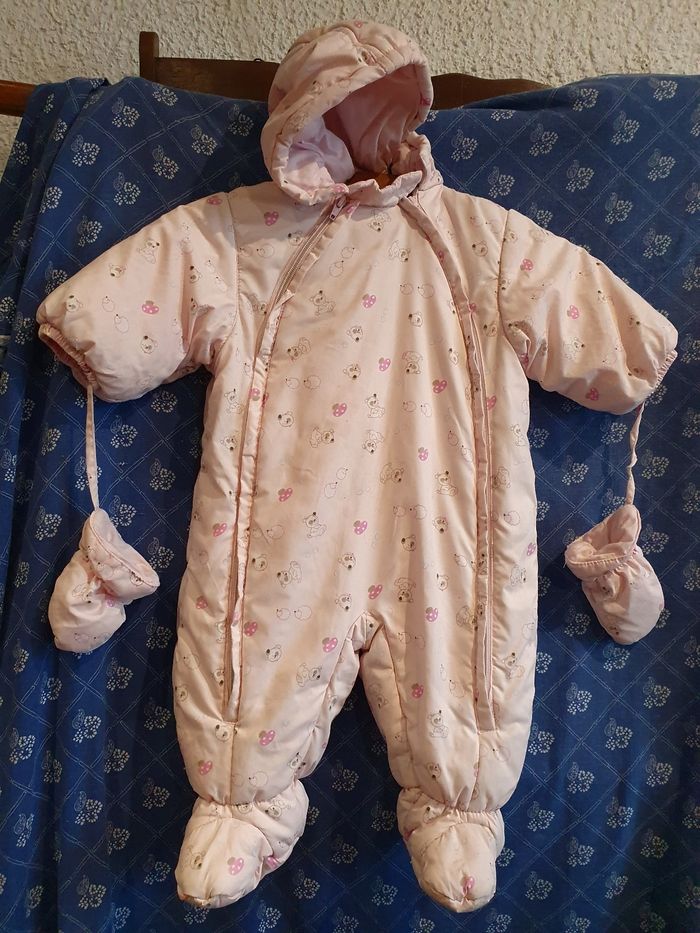 Combinaison marque baby wear Tex Taille 12 mois