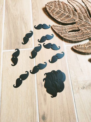 🥸Lot de 60 moustaches photo booth decoration de table neuves