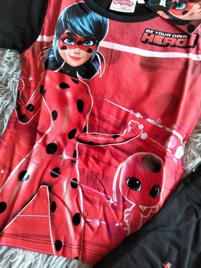Ensemble ou pyjama miraculous 💐 - photo numéro 2