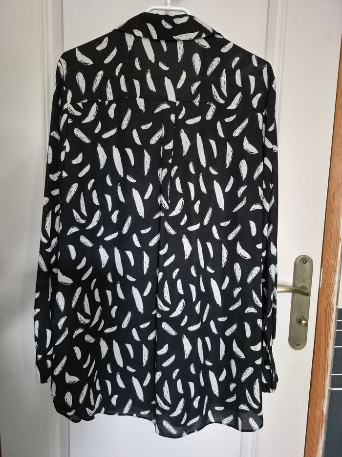 Jolie chemise T44 - photo numéro 7