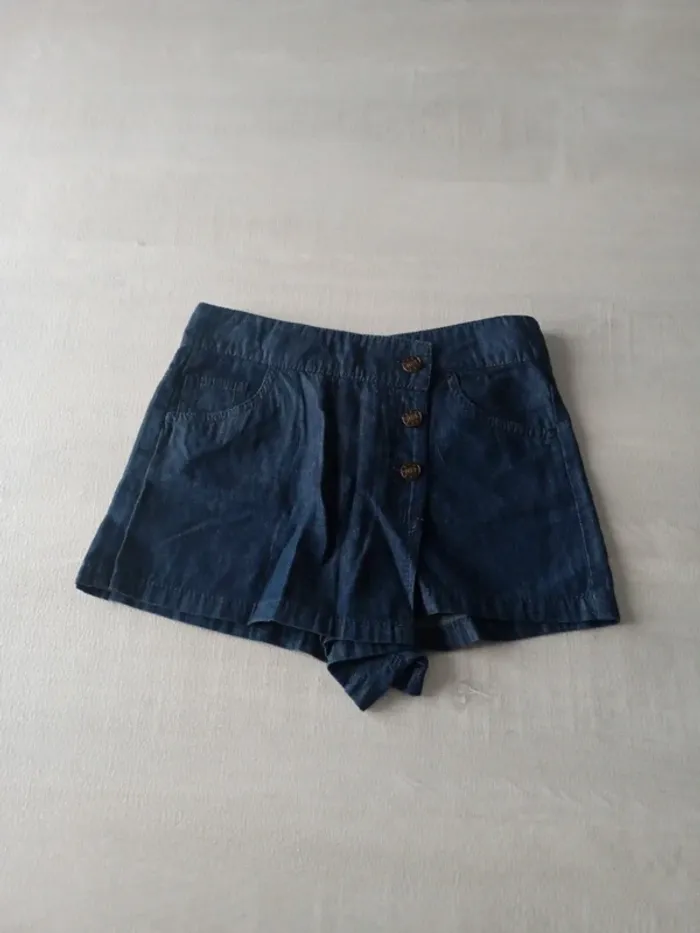 Jupe short neuve 4 ans