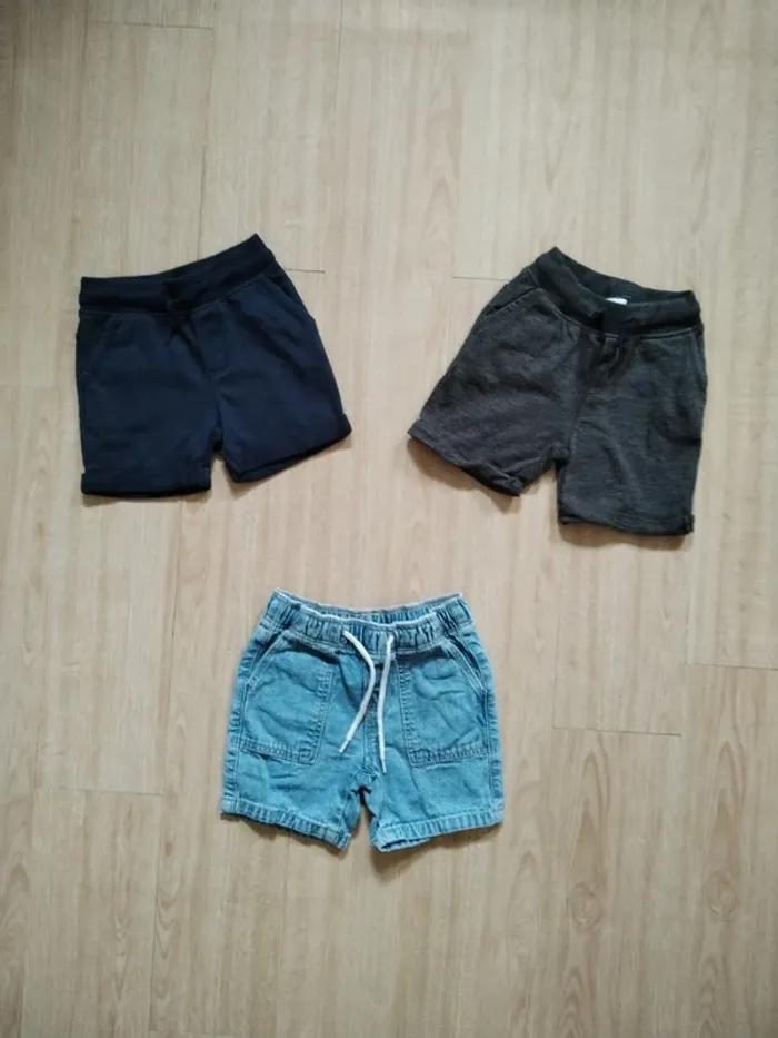 Lot shorts 3 ans