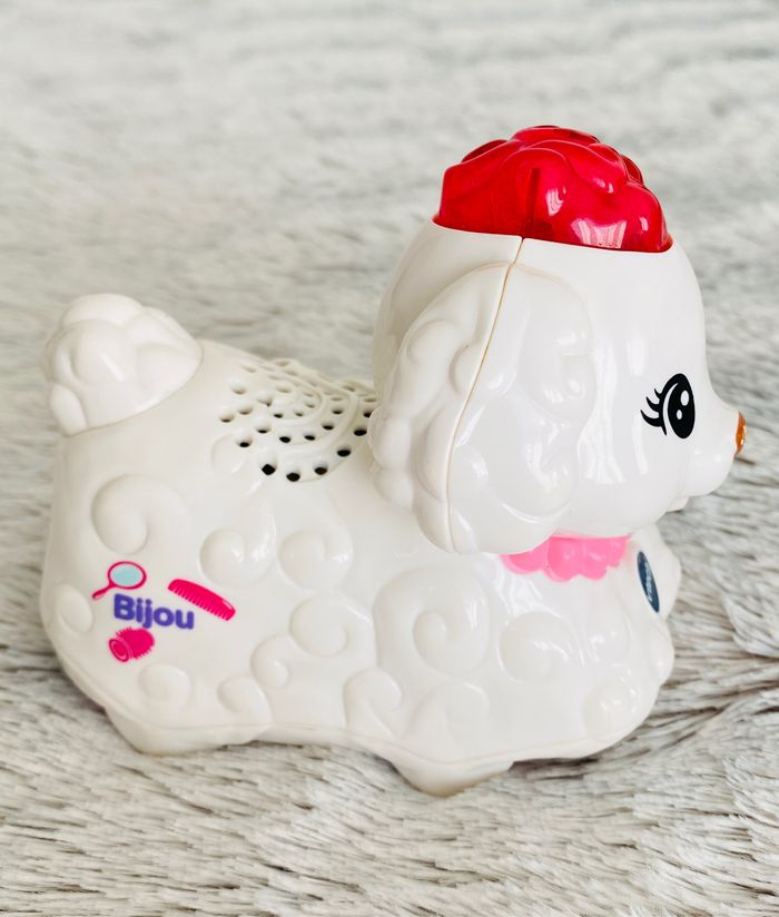 Voiture Tut Tut Bolides Vtech Animaux Bijou le caniche à froufrou