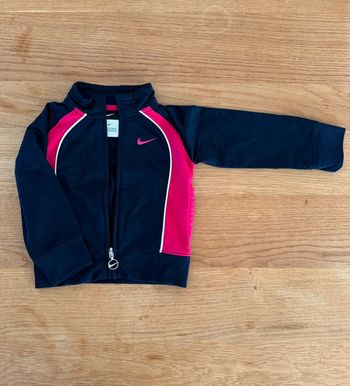 Veste Nike taille 2 ans