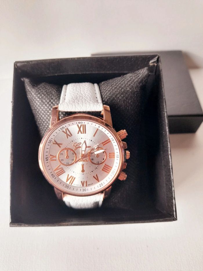 Montre à quartz - photo numéro 6